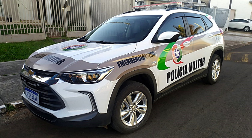 Casal é flagrado com picanha contrabandeada em veículo furtado