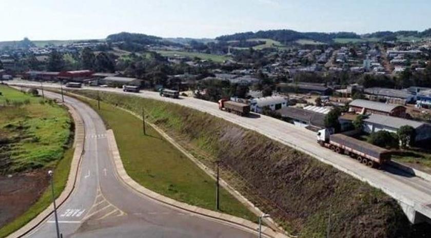 Trecho da BR-163 é liberado para tráfego
