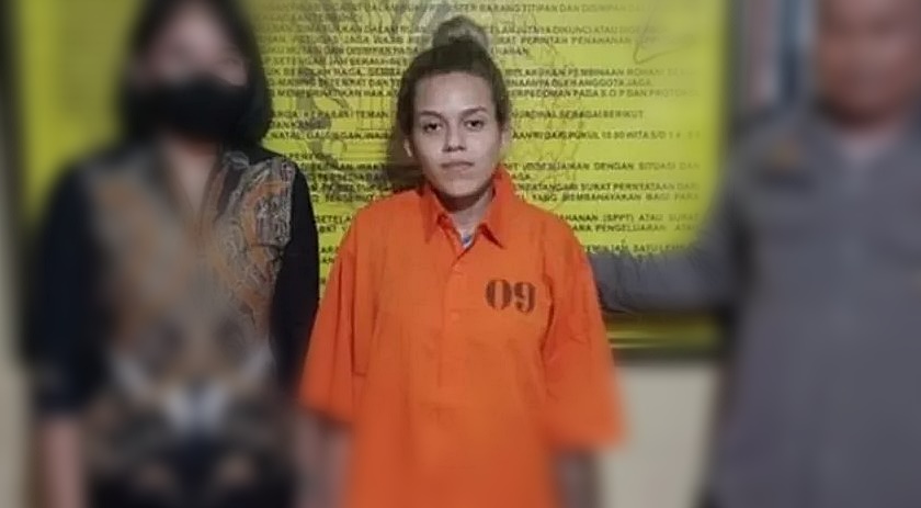 Dois meses após prisão, brasileira flagrada com cocaína na Indonésia aguarda julgamento em delegacia