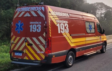 Morador fica ferido ao ser atingido por cano de ensiladeira