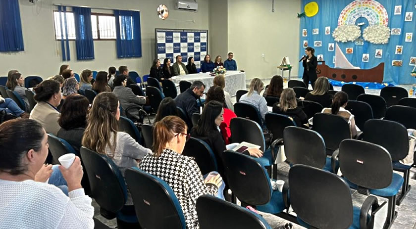 Colegiado de Educação da AMEOSC se reúne