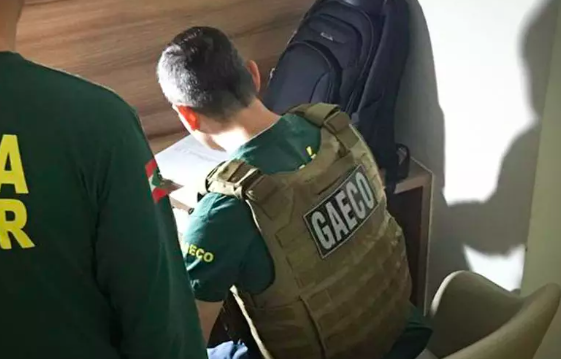 Adolescente de SC é apreendido por administrar grupo virtual que promovia automutilação