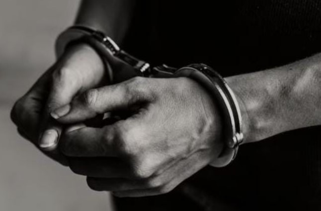 Homem é preso por ameaçar a própria mãe e descumprir medida protetiva