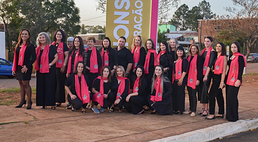 Lions Club Barracão Mulher inaugura obelisco na Fronteira com a Argentina