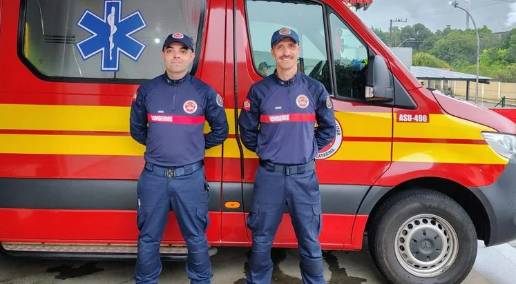 Bombeiros salvam duas recém-nascidas engasgadas com leite em intervalo de quatro dias em SC
