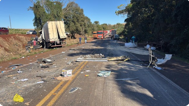 Grave acidente envolve seis veículos e interdita totalmente a rodovia BR-369