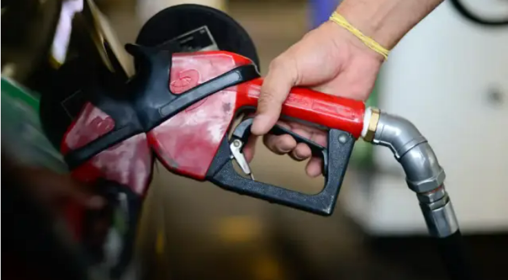 Governo prorroga subsídio ao diesel por mais 30 dias