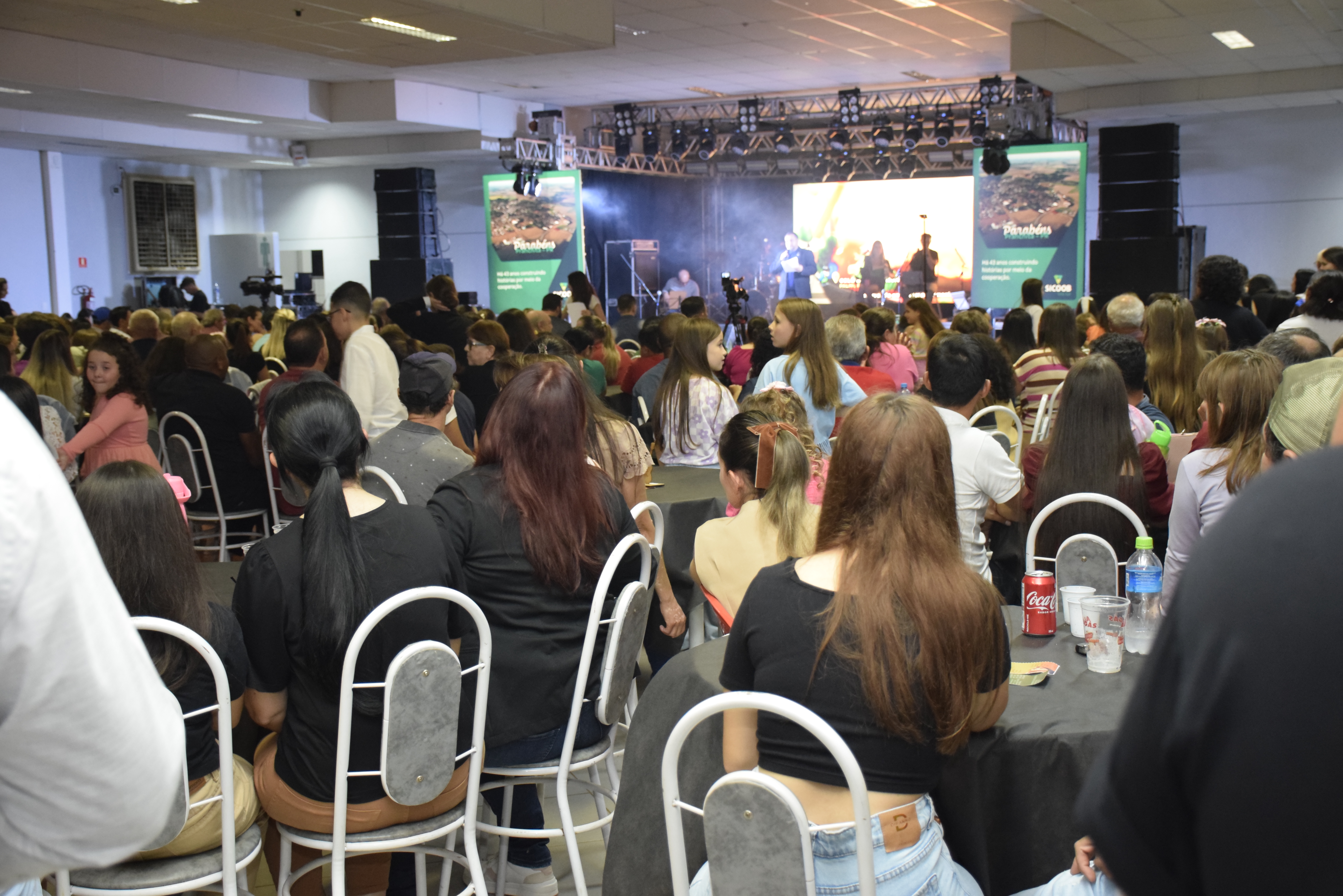 Após 27 anos, FESTPRAN volta a acontecer e emociona o público na primeira noite