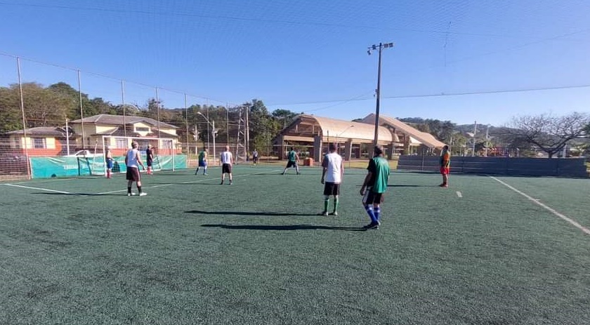 Futebol com os idosos, garante mais qualidade de vida e saúde aos participantes