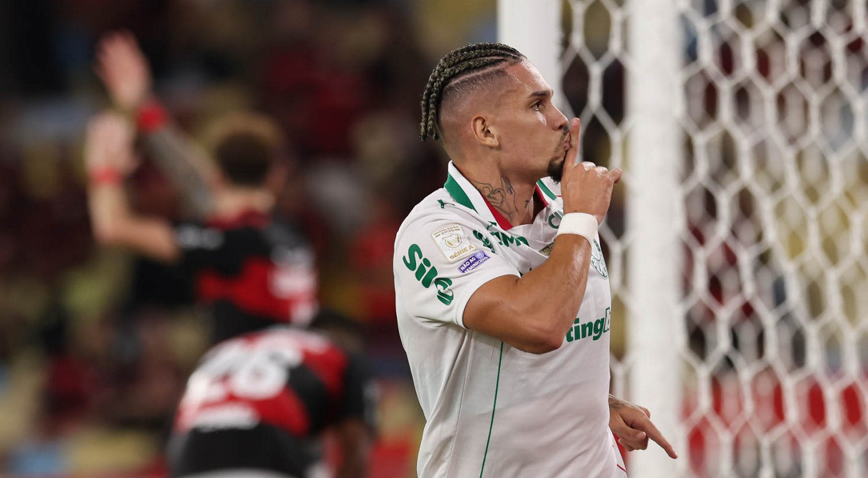 Palmeiras domina o Flamengo no Maracanã e dispara na liderança do Brasileirão