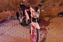 Bombeiros atendem duas vítimas de queda de motocicleta