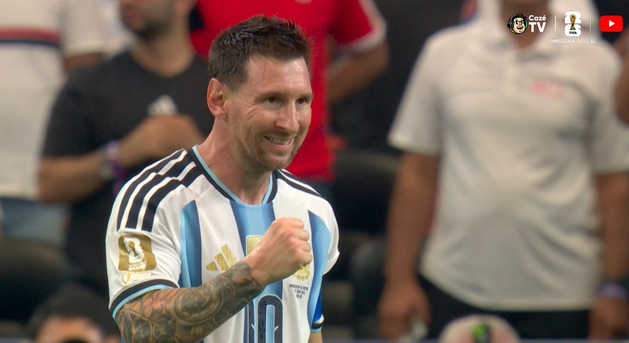 Messi faz história, Argentina supera Áustria e avança na Copa