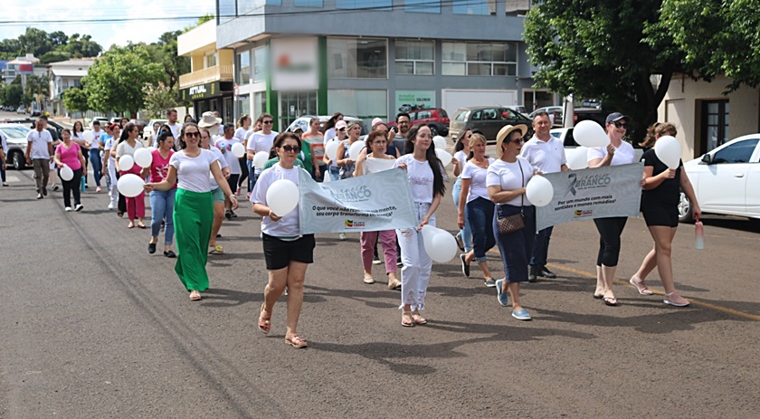 Caminhada alusiva ao Janeiro Branco é realizada