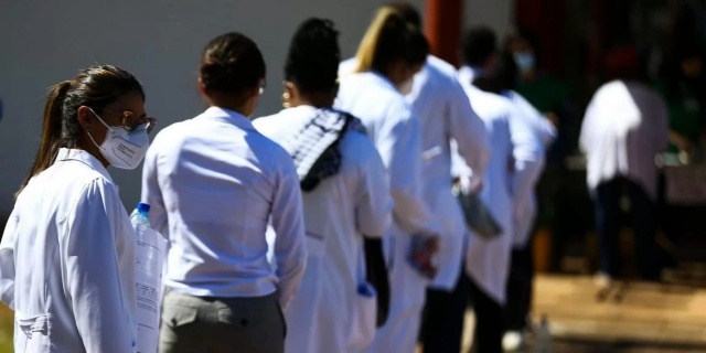 Fies financiará até R$ 60 mil por semestre em cursos de Medicina