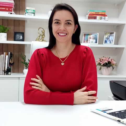 Roberta C. Dalla Longa  -Nutricionista
