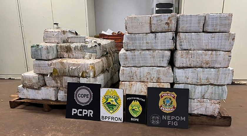 Embarcação carregada com 1 tonelada de maconha é apreendida em Santa Helena