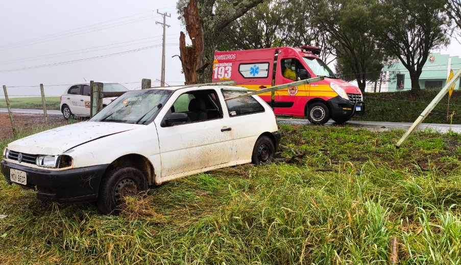 Saída de pista mobiliza Bombeiros na SC-161