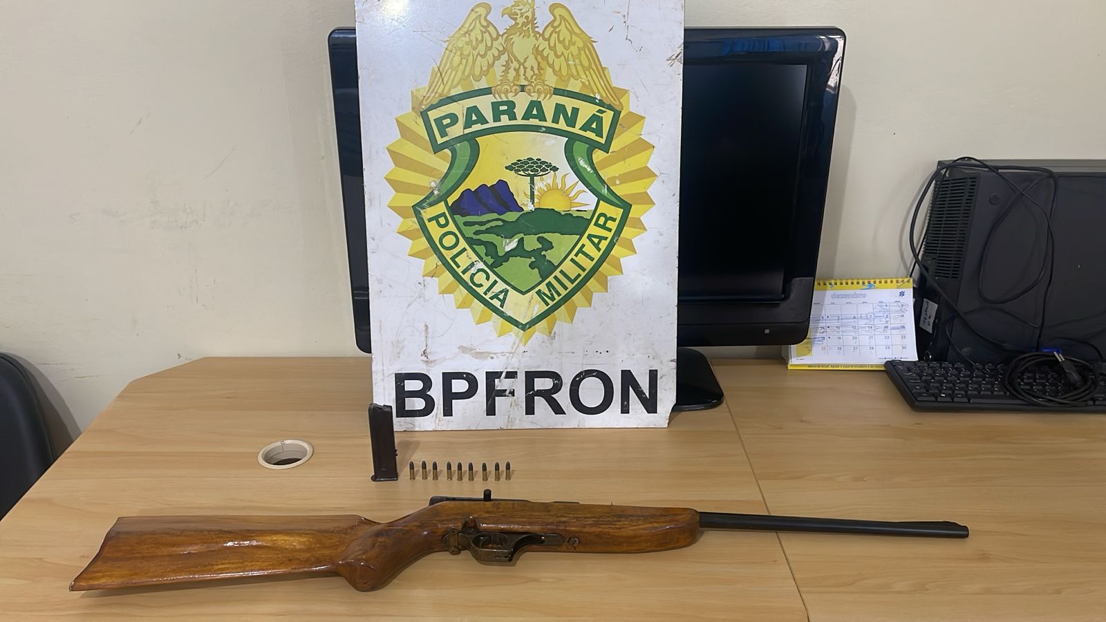 BPFRON apreende arma de fogo em Capitão Leônidas Marques-PR