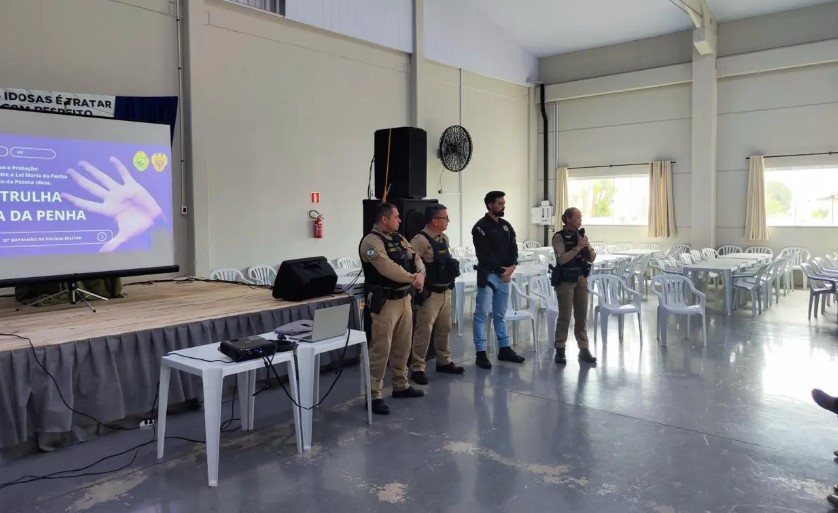 Polícia Militar realiza Operação Virtude com palestra sobre prevenção à violência contra idosos