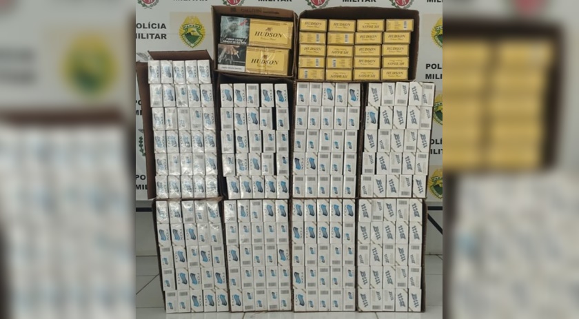 Polícia Militar de Realeza apreende carga de cigarros contrabandeados e encaminha para Receita Federal