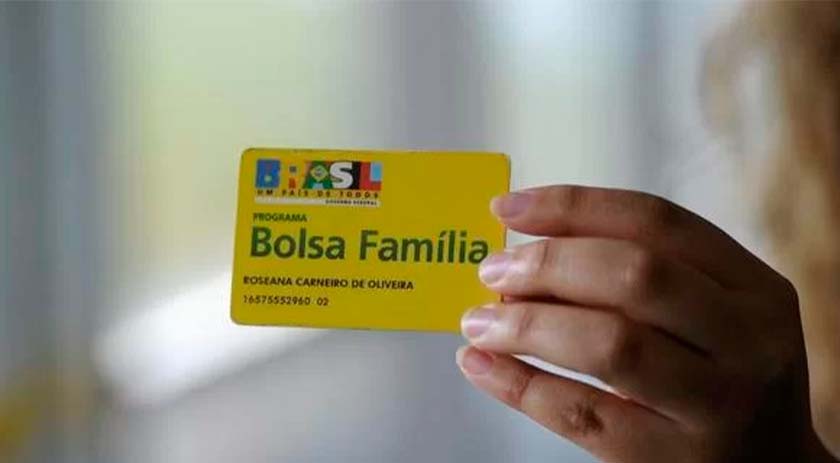 Bolsa Família: ministro diz ter indício de que 2,5 milhões recebem benefício de forma indevida