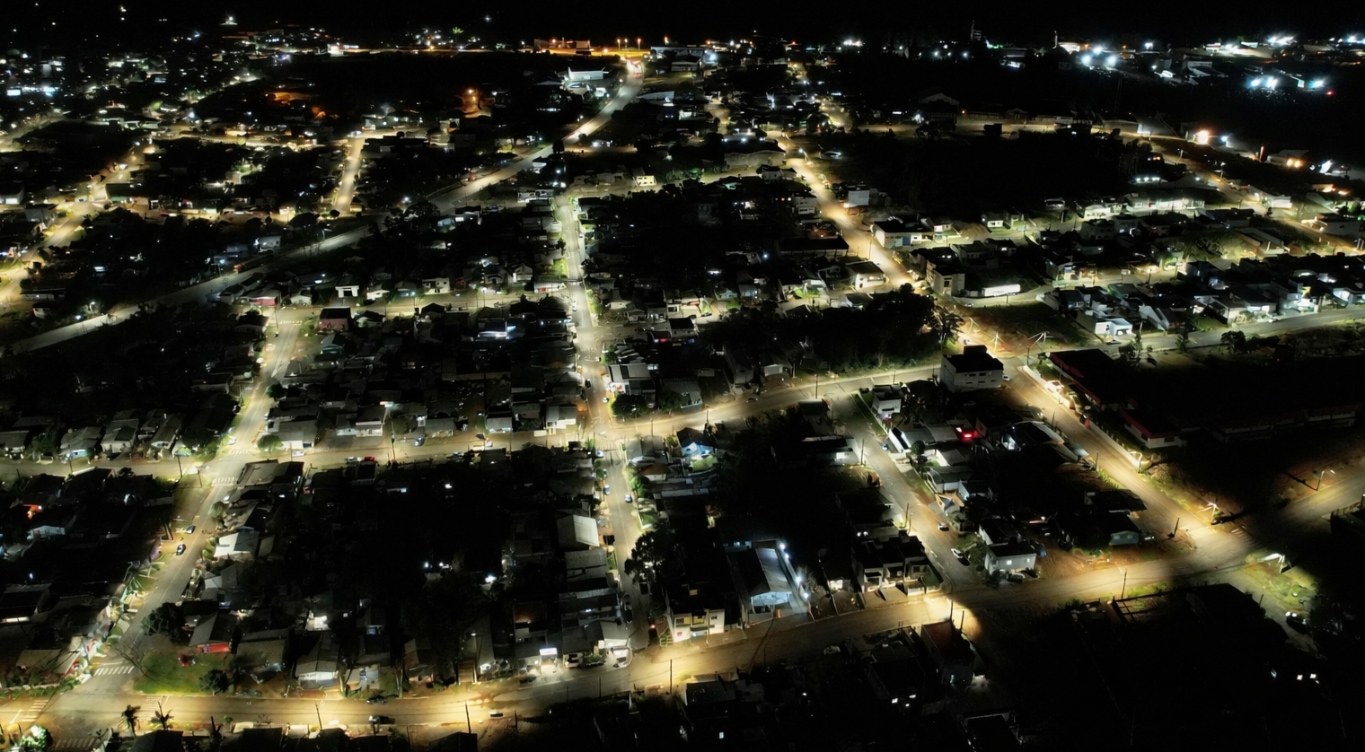 Prefeitura orienta moradores sobre como solicitar manutenção da iluminação pública