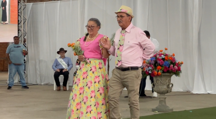 Encontro de Idosos reúne cerca de 800 participantes no Centro de Eventos com escolha do Casal Primavera