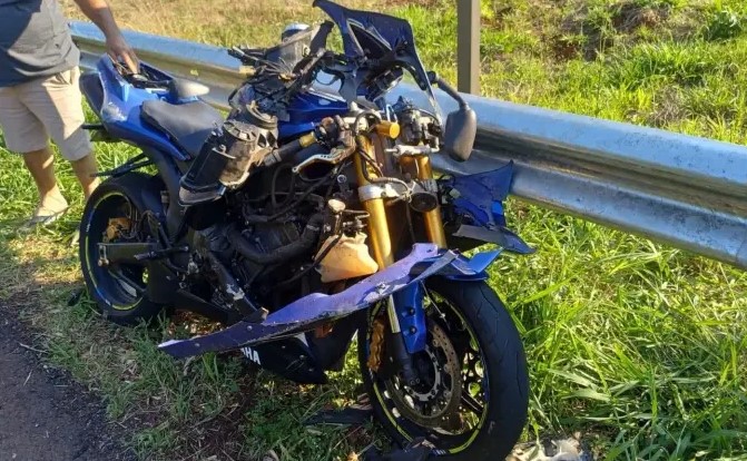 Motociclista morre após colidir contra anteparo na PR-475 em São Jorge D’Oeste