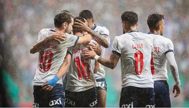 Bahia vence o Botafogo em jogo com final eletrizante