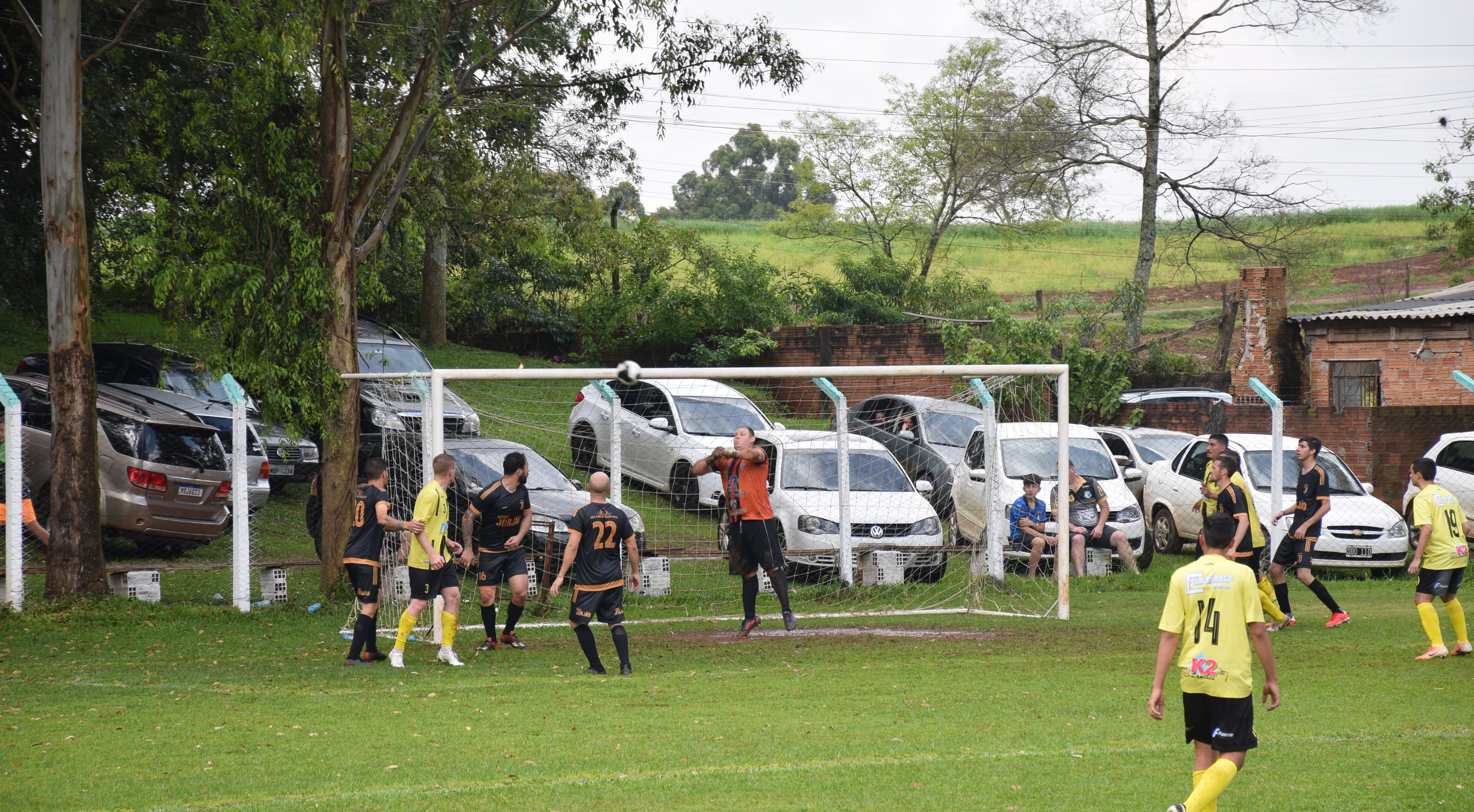 Barraconense de Futebol de Campo terá jogos no sábado, domingo e feriado de Finados
