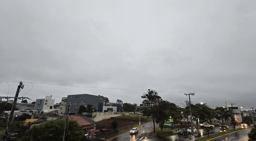 Chuvas e trovoadas atingem regiões Centro-Oeste, Sudeste e Sul do Brasil