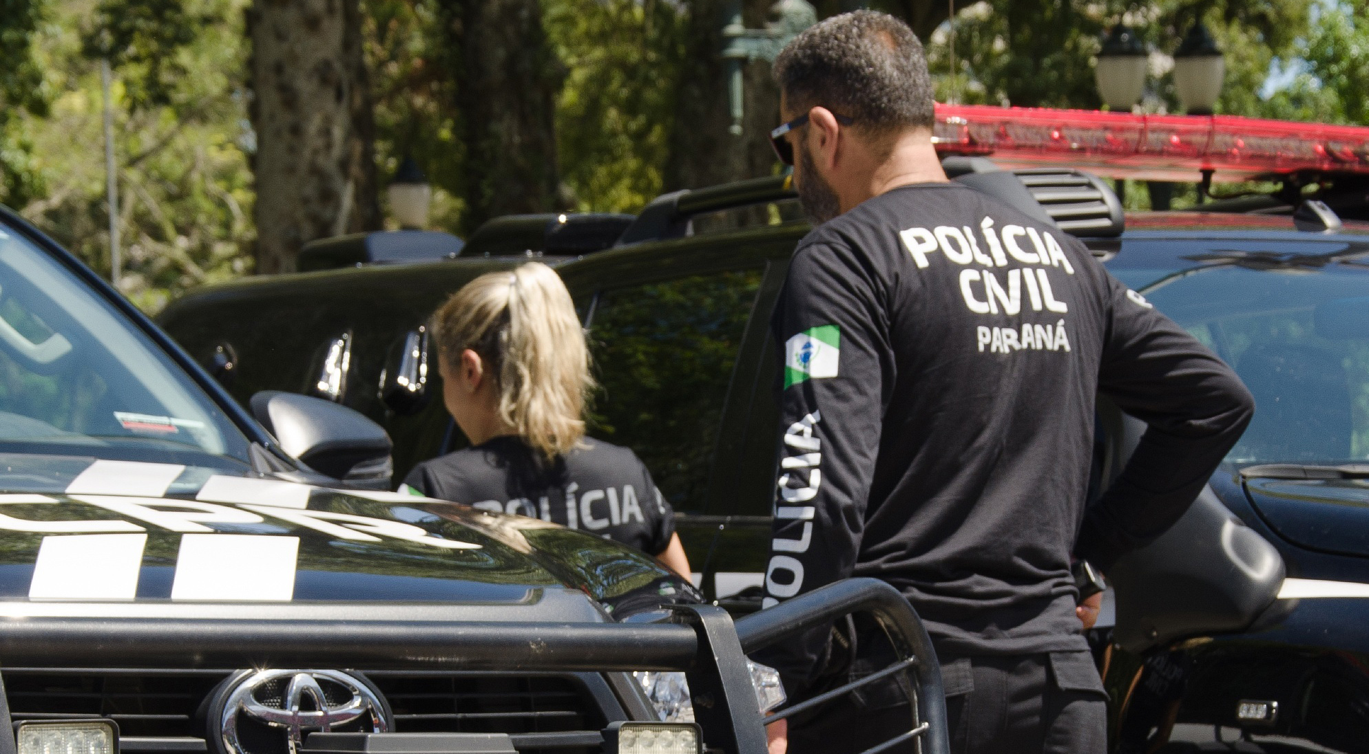 Polícia Civil e Polícia Militar prendem dois argentinos investigados por roubo de caminhonetes