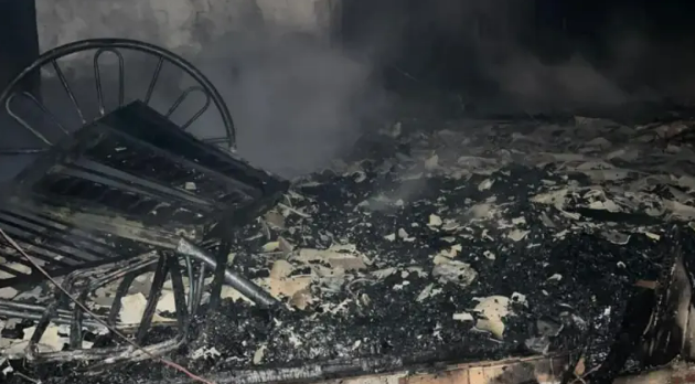 Casa é destruída por incêndio na PR-182, próximo ao trevo de Manfrinópolis