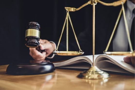 Homem é condenado a 21 anos por tentativa de feminicídio em SC