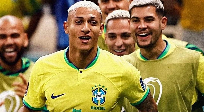 Brasil vence a Sérvia na estreia da Copa com show de Richarlison