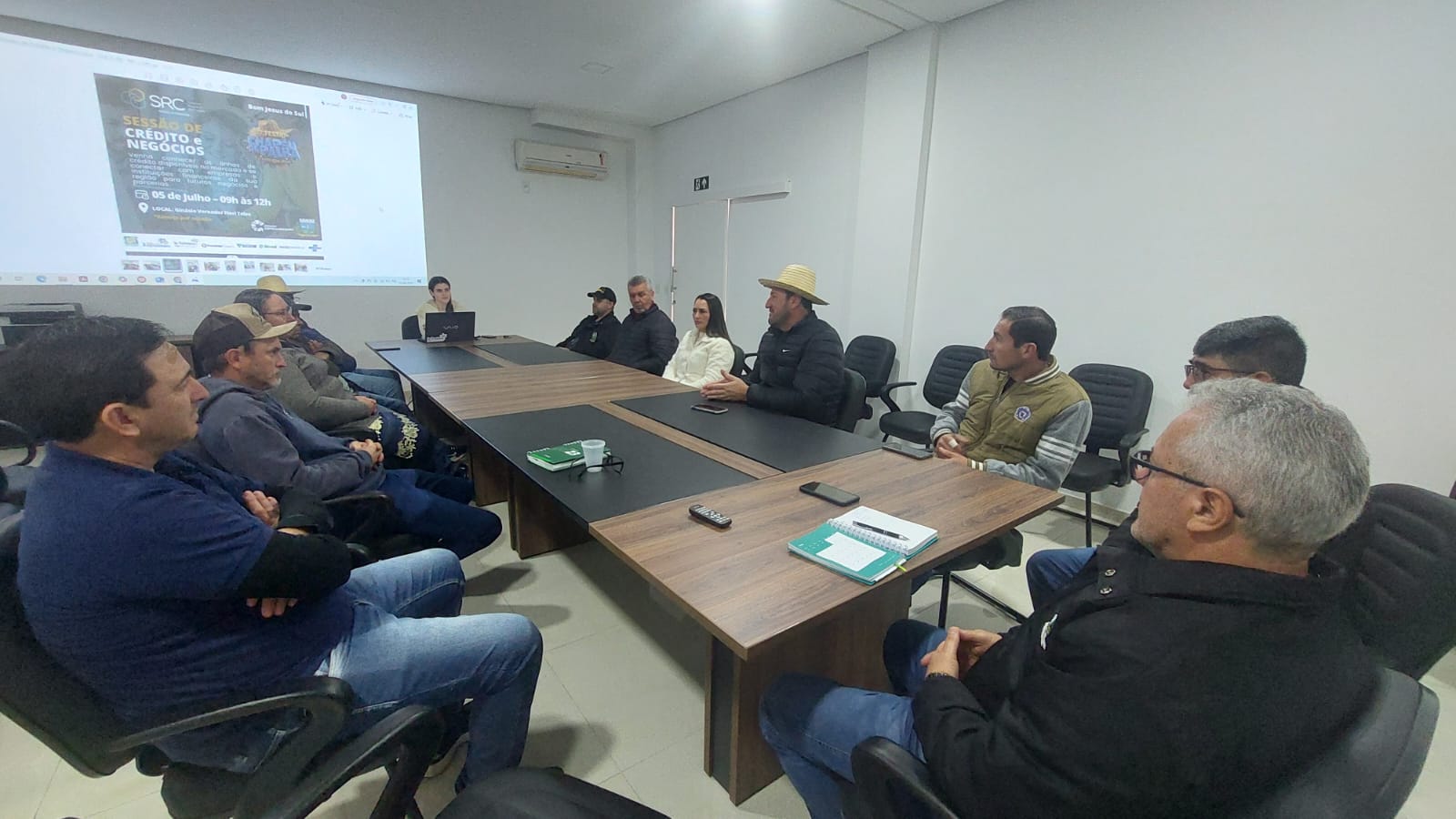 Reunião alinha participação dos produtores na sessão de crédito da Festa do Chapéu de Palha e Expo Bom Jesus