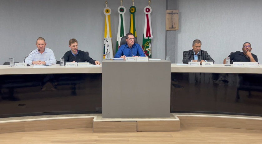 Vereadores pedem a instalação de redutores de velocidade na BR-163, no trecho que corta o bairro Três Fronteiras