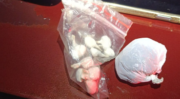 Casal é abordado com maconha e cocaína durante ação da PM