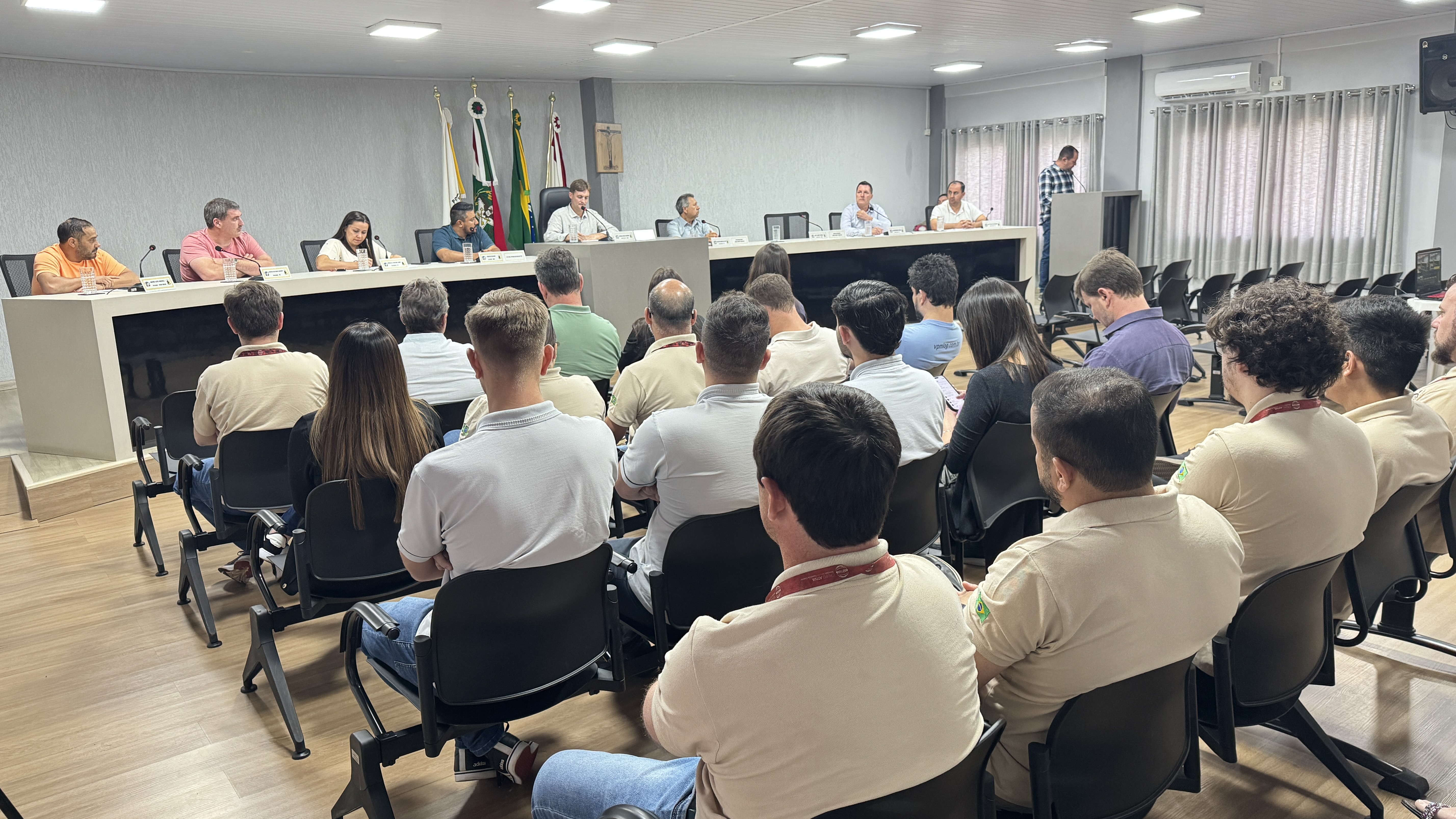 Câmara aprova apoio financeiro à Ascoagrin para participação em feira internacional em São Paulo