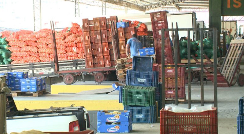 Ceasa de SC atualiza abastecimento e cita alta de preços com paralisação de caminhoneiros