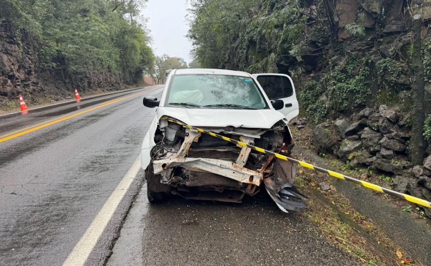 Mulher fica ferida em acidente na PR-182