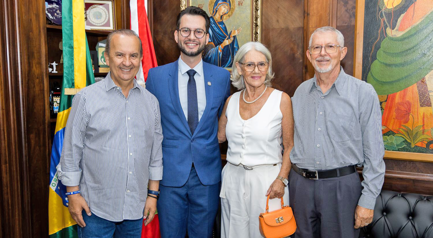 Jorginho Mello dá posse a novo secretário de Planejamento de Santa Catarina