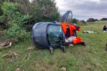 Idosa morre após automóvel sair da pista e capotar na SC-114