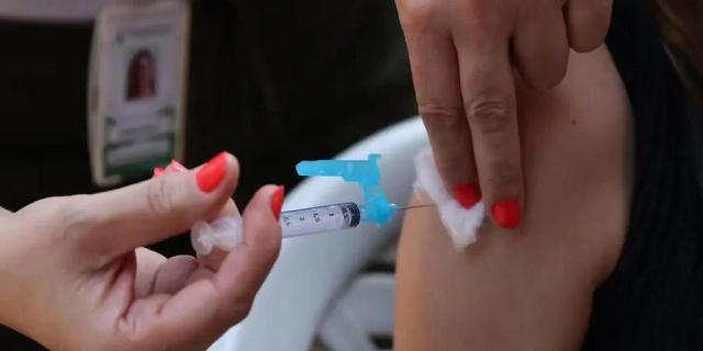Ministério da Saúde incorpora vacina contra a dengue no SUS
