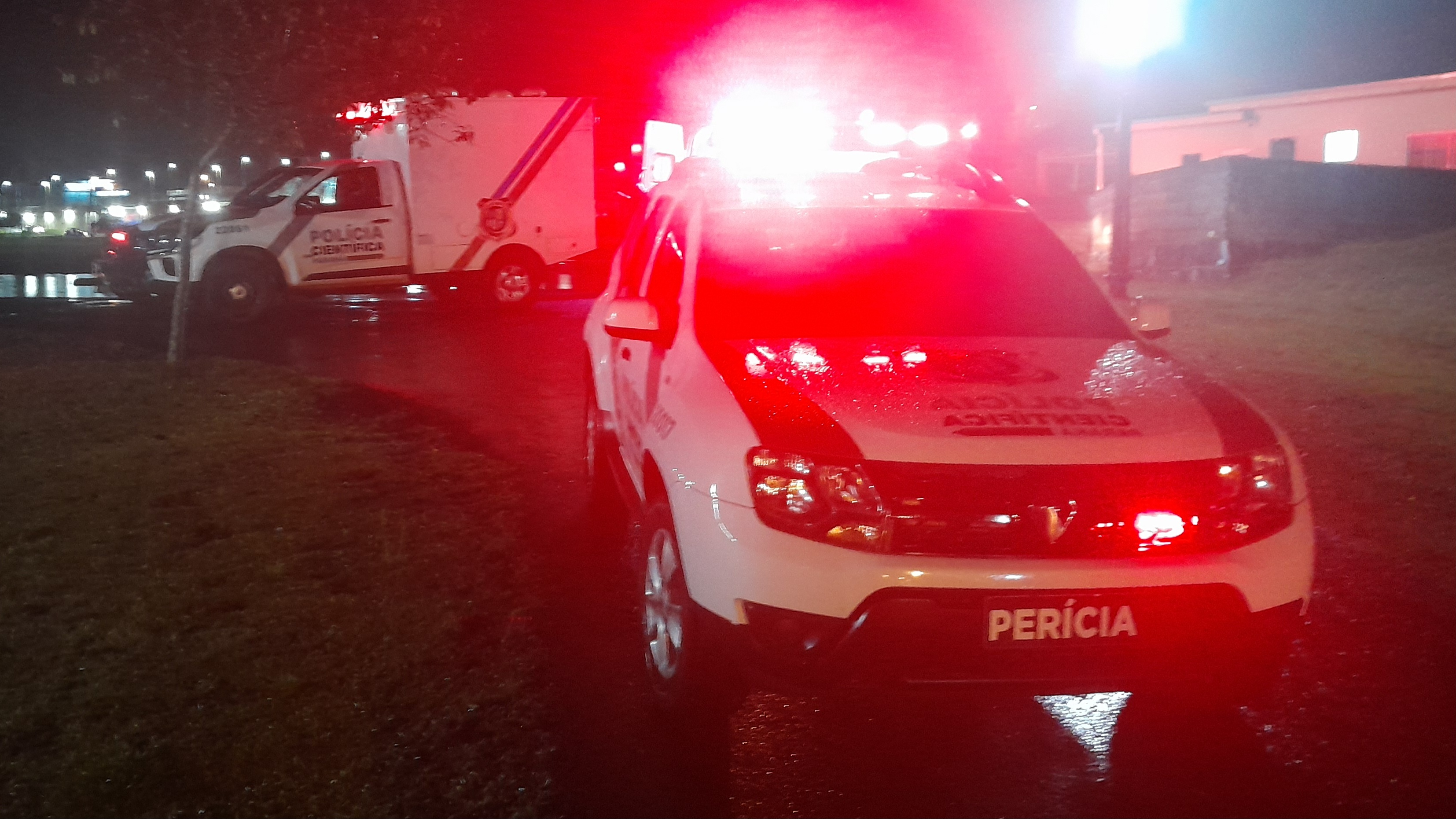 Homem morre após automóvel cair no Lago das Torres