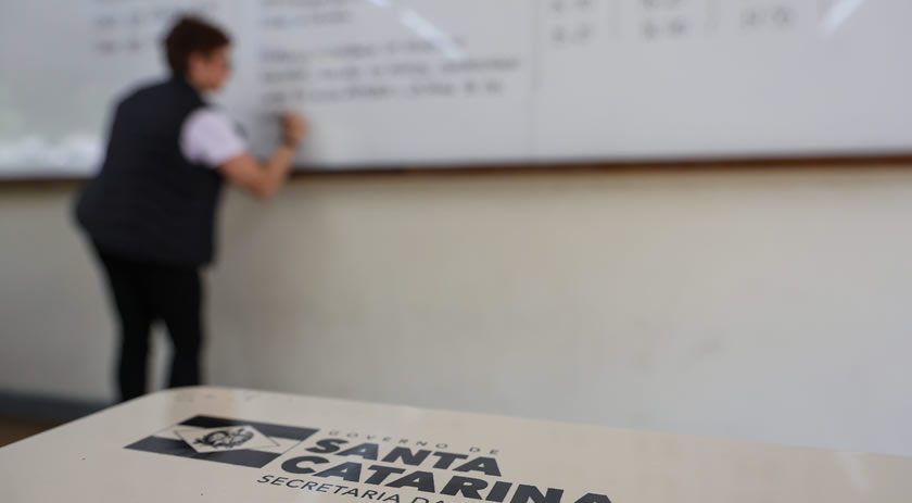 Gabarito preliminar do segundo dia de prova do maior concurso público da Educação de SC é divulgado