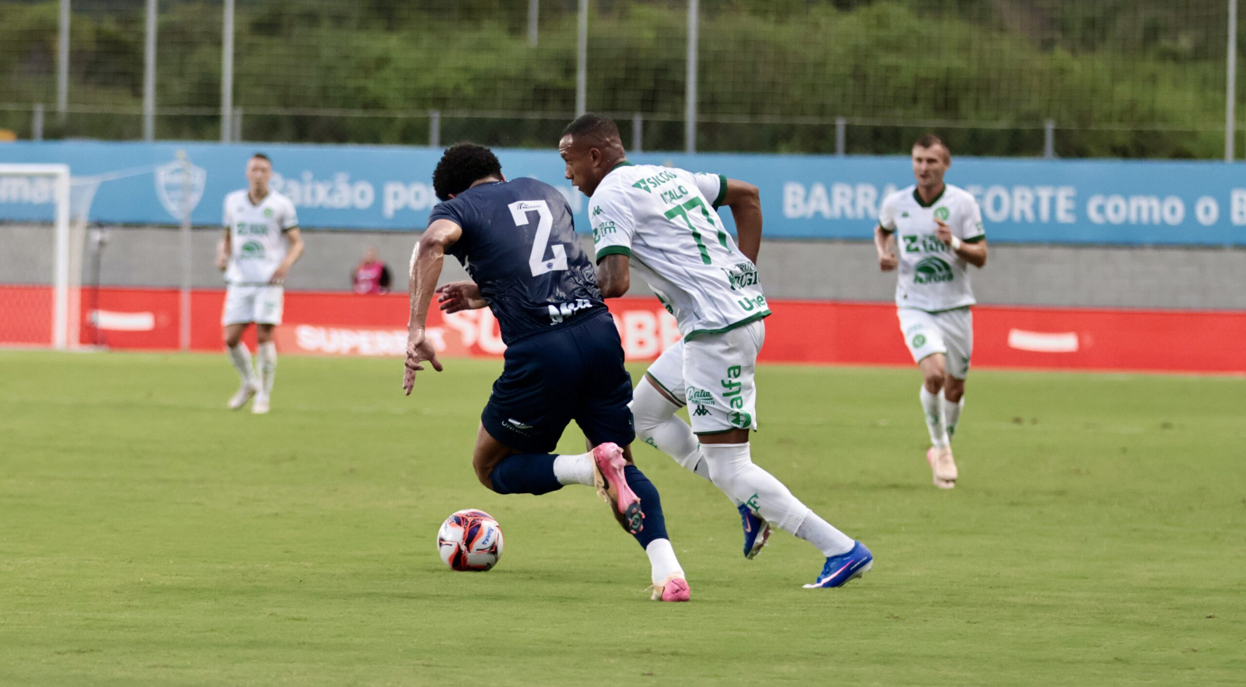 Chapecoense é derrotada pelo Barra na ida da final do Catarinense