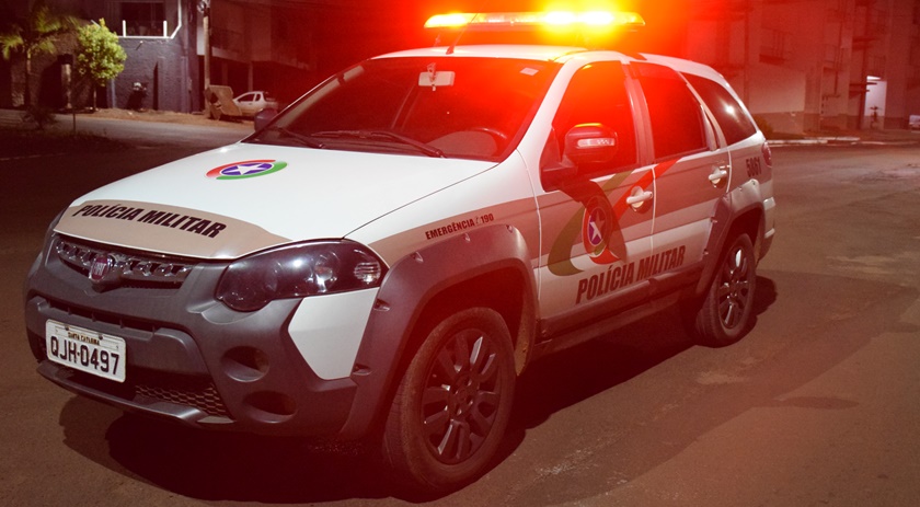 Homem sofre ferimento de arma de fogo na Linha Sete