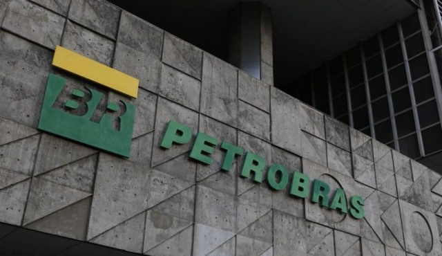 Petrobras abre concurso com mais de 6,4 mil vagas em sete estados do país