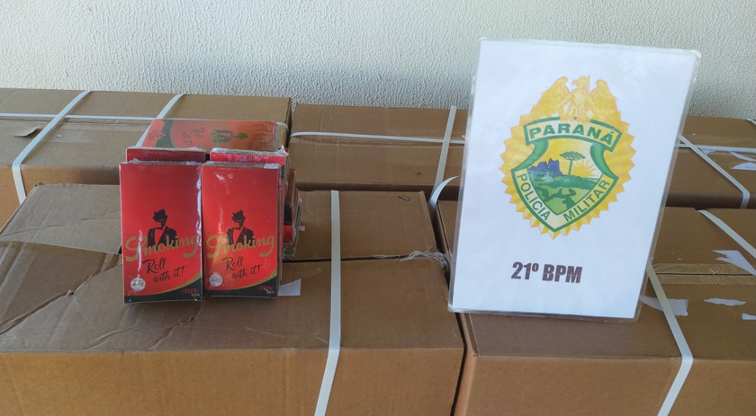 Quase meio milhão de reais em papel de seda descaminhado é apreendido pela Polícia Militar